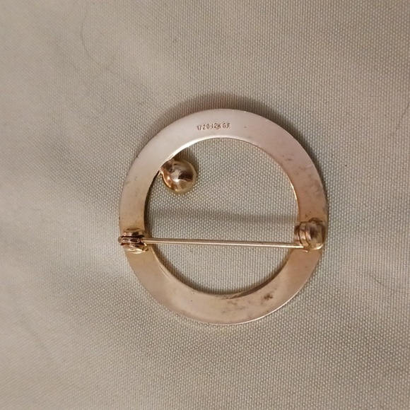 Vintage 1/20- 12 carat gold filled A.B. Rhinestone Gold Round Brooch Pendant - Picture 6 of 7